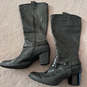 Born boots. Textured cowboy style. Like new
